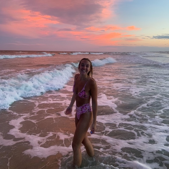 Meet your Posher, Mel - Picture 5 of 7